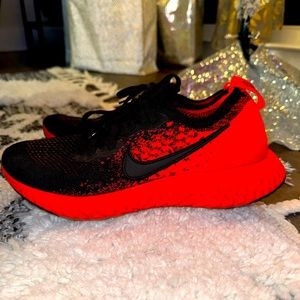 Epic React Running Sneakers